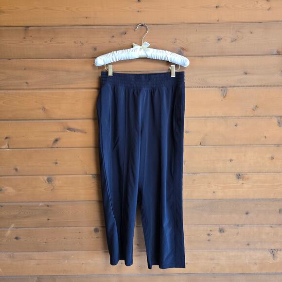 Lululemon Wanderer Crop Pant Black 6 Swift Ultra Light Stretch Waist Bottoms - Picture 2 of 5